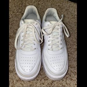 Women’s platform Air Force 1